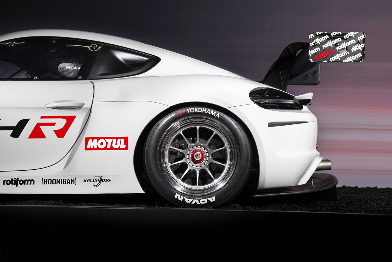 Porsche Kellymoss GT4R on custom Rotiform COS forged wheels